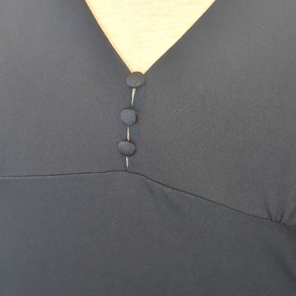 Navy Three Button Long Sleeve Stretch Women's Top by Banana Republic - Picture 2 of 8